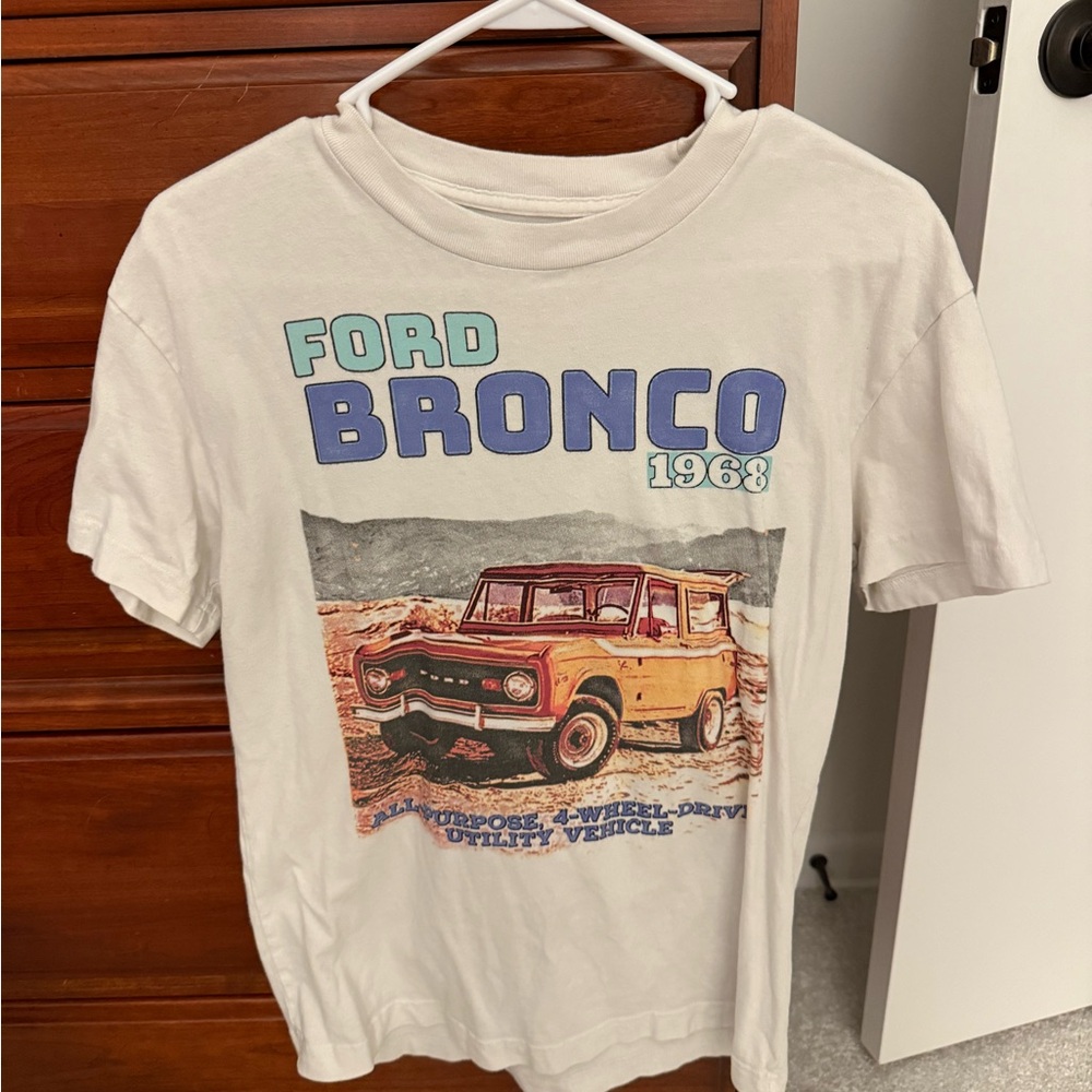 Abercrombie graphic tee